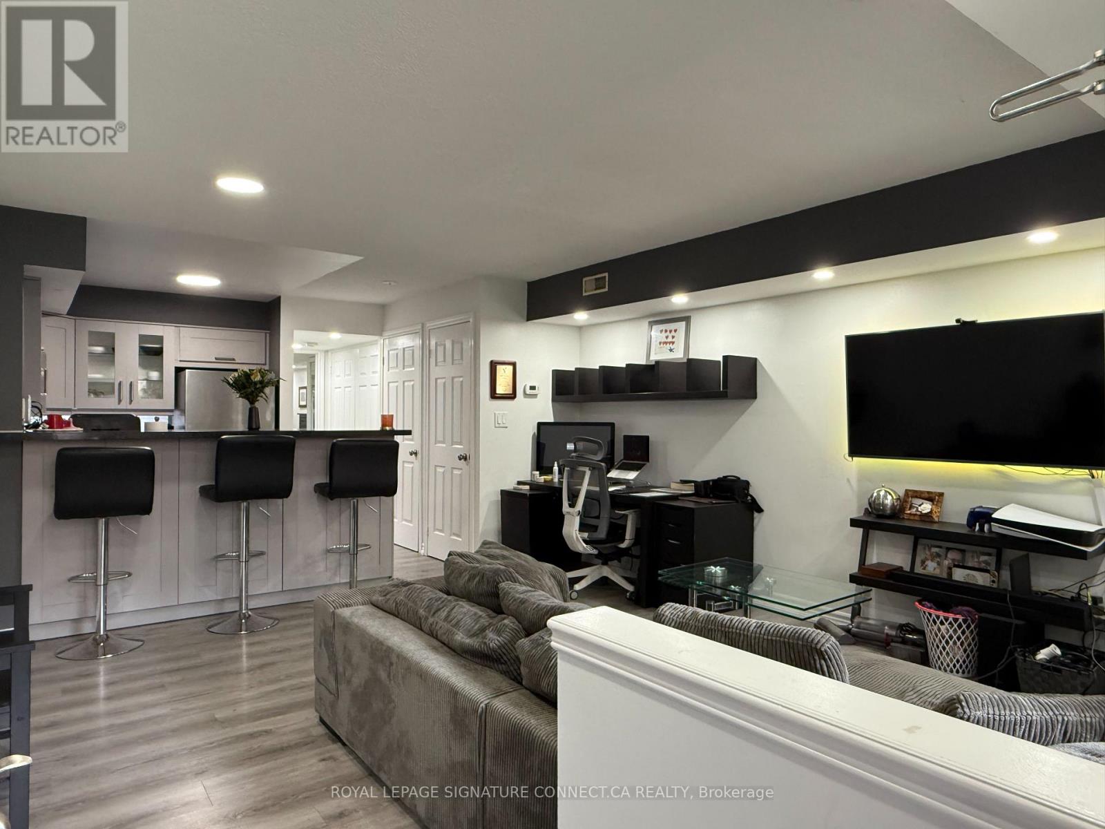 Th39 - 208 Niagara Street, Toronto, Ontario  M6J 3W5 - Photo 2 - C13682206