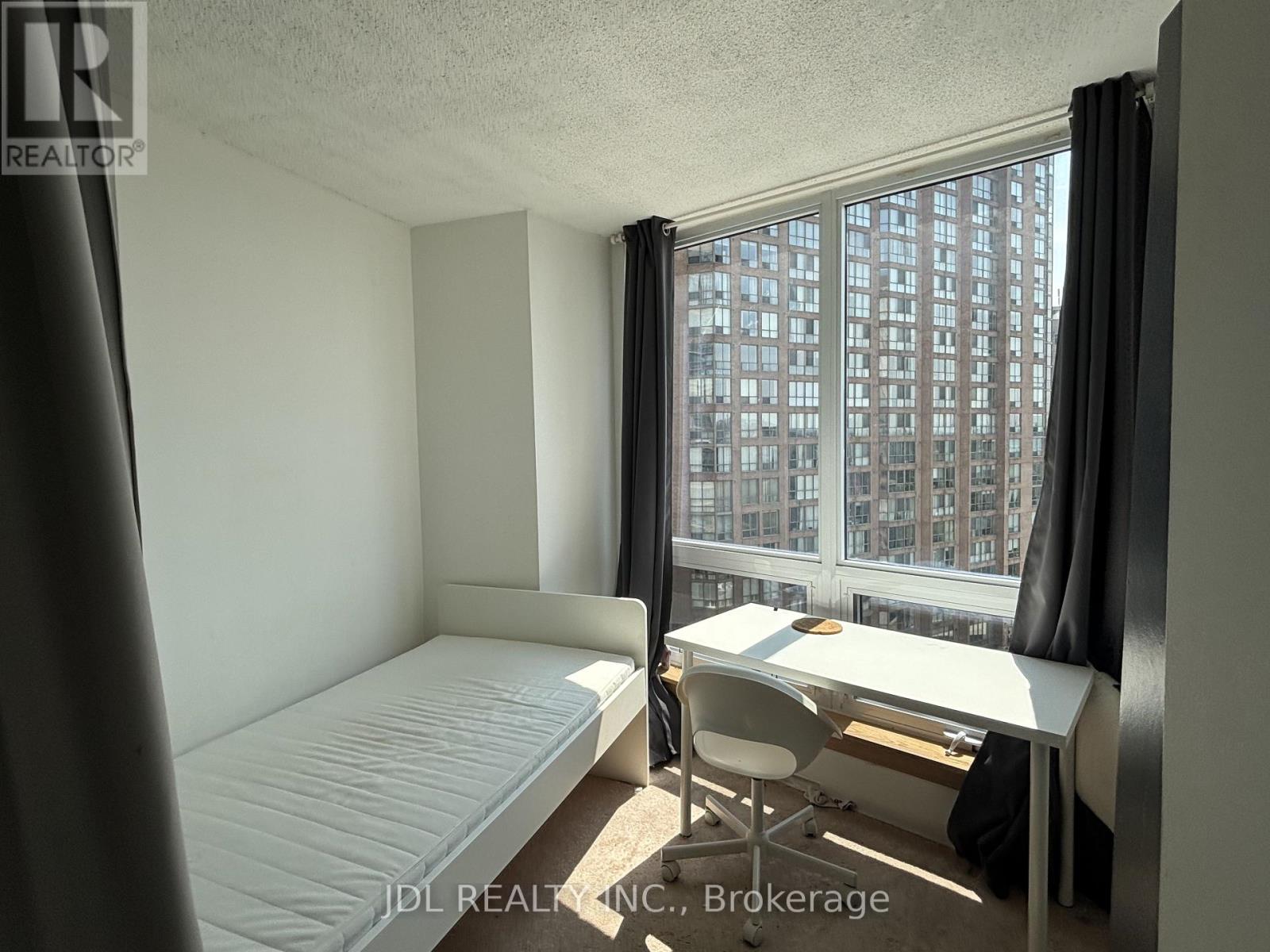 1409 - 1055 Bay Street, Toronto, Ontario  M5S 3A3 - Photo 3 - C13682246