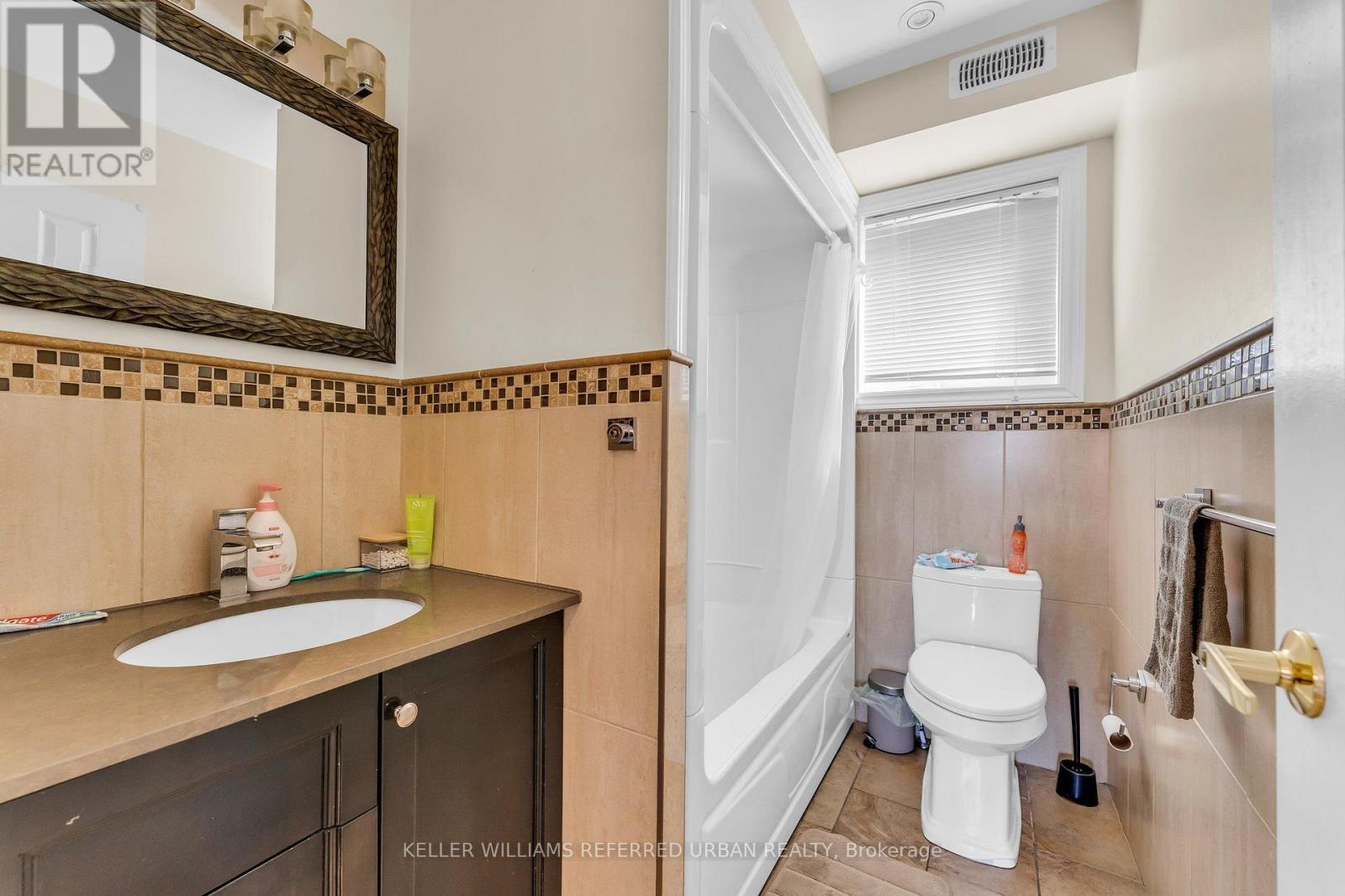 Main - 314 Atlas Avenue, Toronto, Ontario  M6C 3P9 - Photo 11 - C13682286