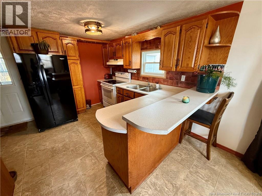 74 De L'ecole Street, Rogersville, New Brunswick  E4Y 1V7 - Photo 4 - NB136356