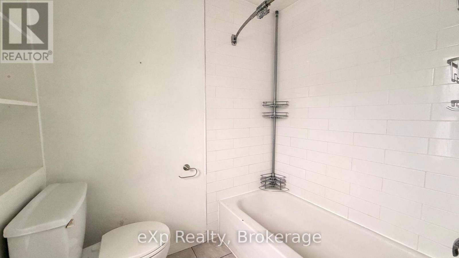 20 Charlotte Street, Belleville, Ontario  K8P 1E2 - Photo 8 - X13682208