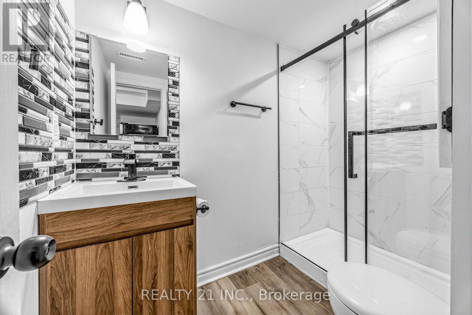 376 Vancouver Crescent, Oshawa, Ontario  L1J 5X9 - Photo 28 - E13682156