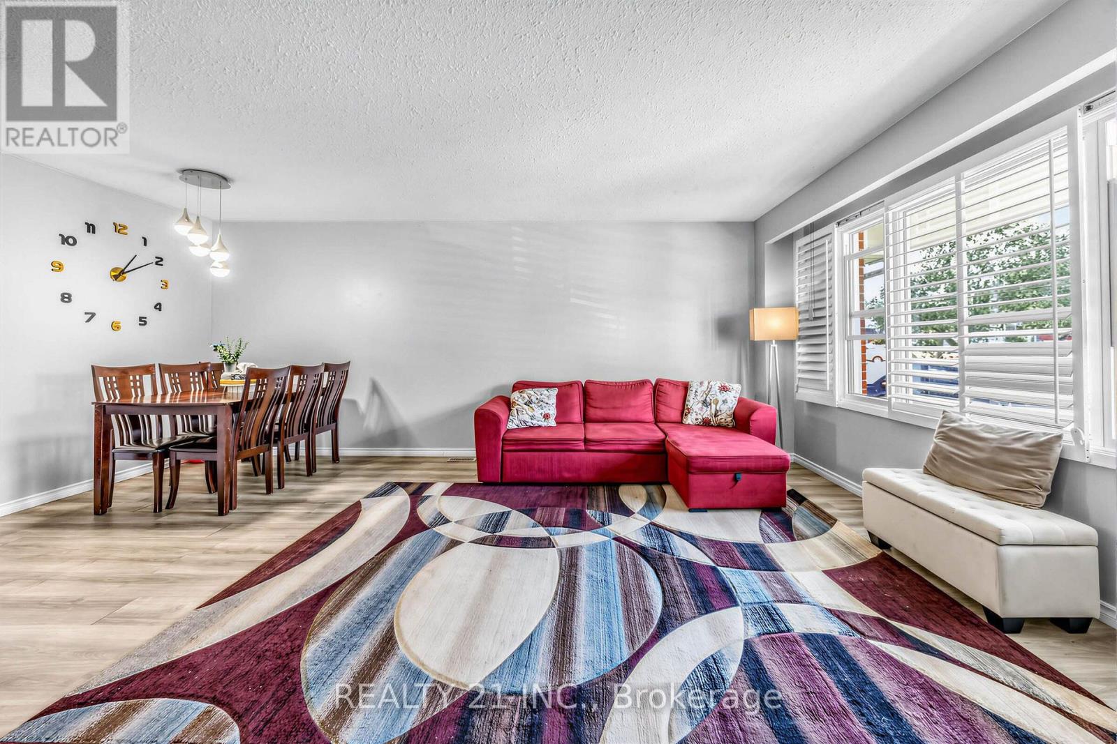376 Vancouver Crescent, Oshawa, Ontario  L1J 5X9 - Photo 7 - E13682156