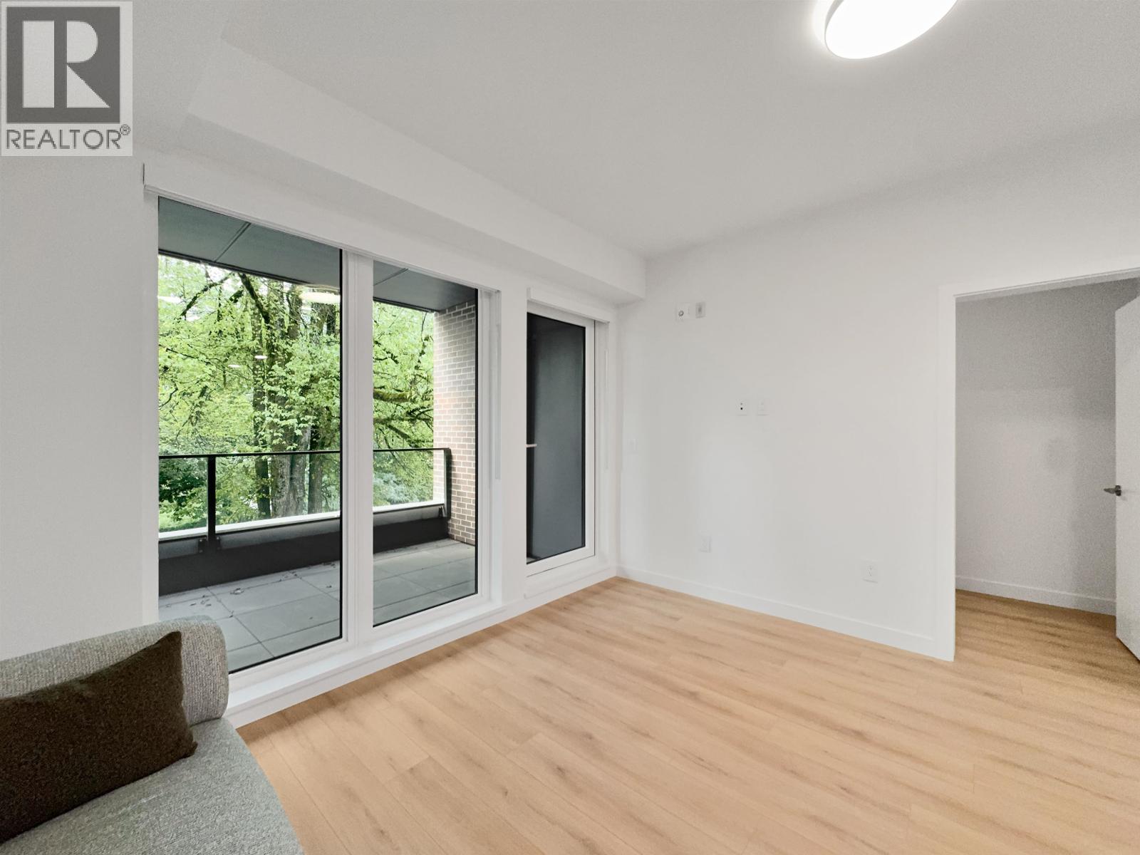 3xx 133 W 49th Avenue, Vancouver, British Columbia  V5Y 0P8 - Photo 10 - R3156197