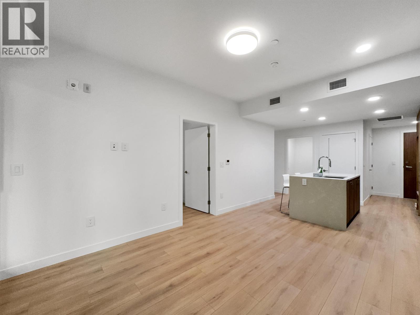 3xx 133 W 49th Avenue, Vancouver, British Columbia  V5Y 0P8 - Photo 8 - R3156197