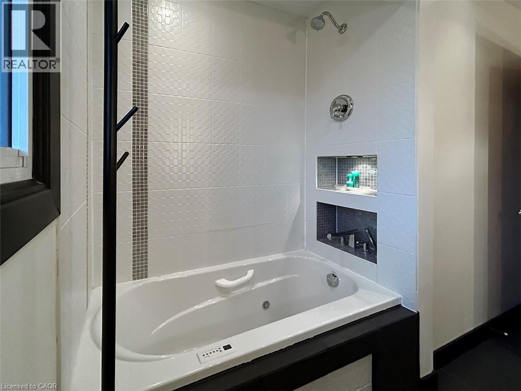 11 Lombardy Court Unit# Upper Unit, Kitchener, Ontario  N2M 1W8 - Photo 12 - 40839738