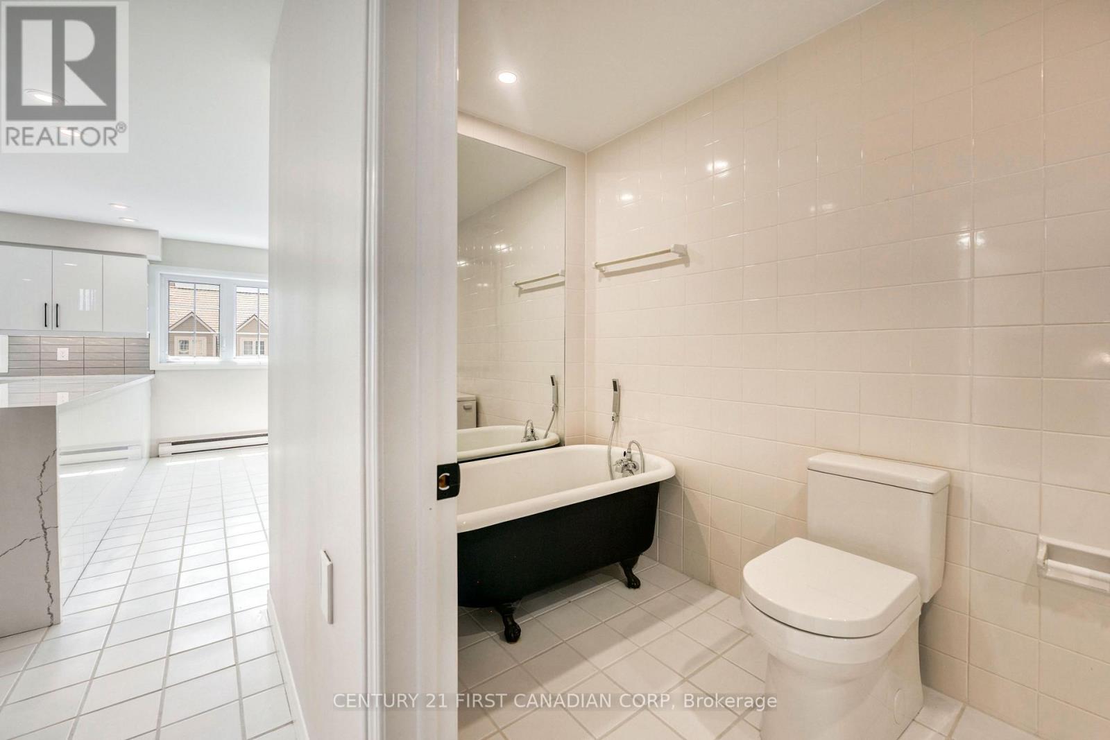W45 - 1500 Venetian Boulevard, Point Edward, Ontario  N7T 7W4 - Photo 28 - X13682158