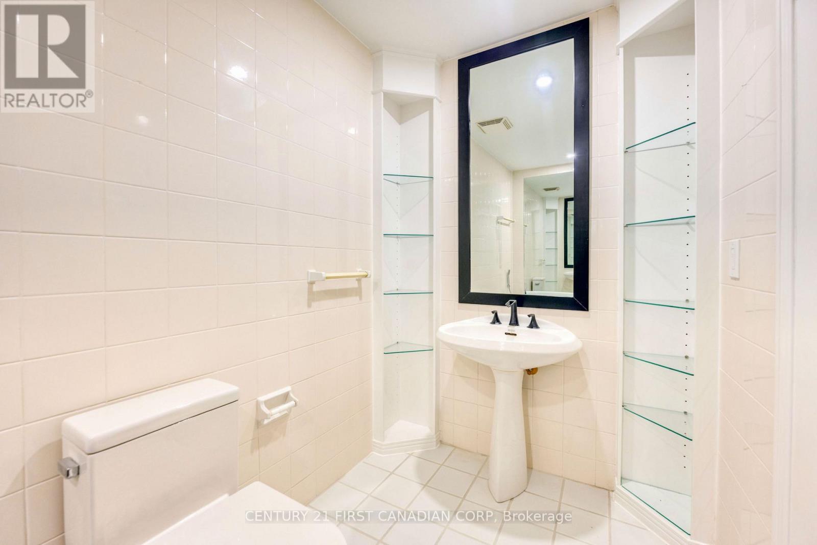 W45 - 1500 Venetian Boulevard, Point Edward, Ontario  N7T 7W4 - Photo 29 - X13682158