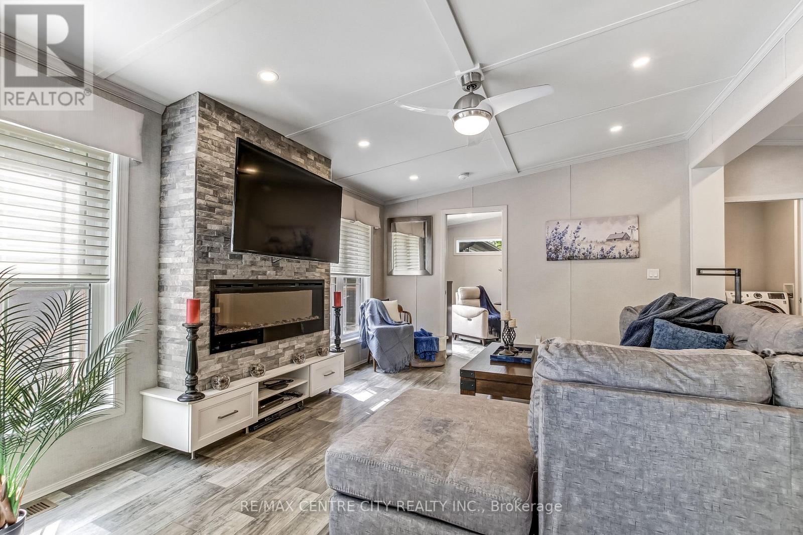 30 - 22790 Amiens Road, Middlesex Centre, Ontario  N0L 1R0 - Photo 11 - X13682168