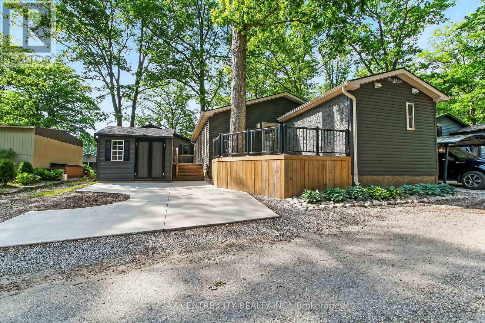 30 - 22790 Amiens Road, Middlesex Centre, Ontario  N0L 1R0 - Photo 2 - X13682168