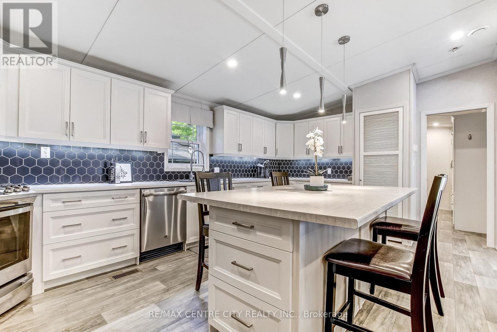 30 - 22790 Amiens Road, Middlesex Centre, Ontario  N0L 1R0 - Photo 8 - X13682168