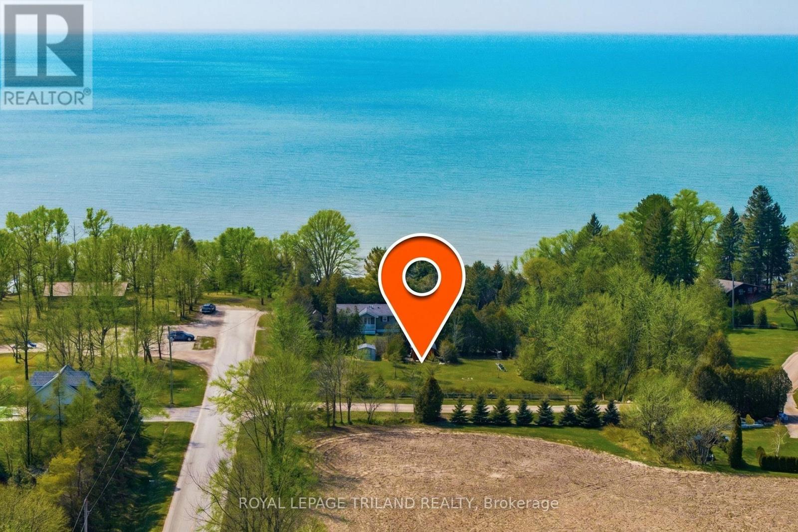 33714 Pavilion Road, Bluewater, Ontario  N0M 1G0 - Photo 11 - X13682228