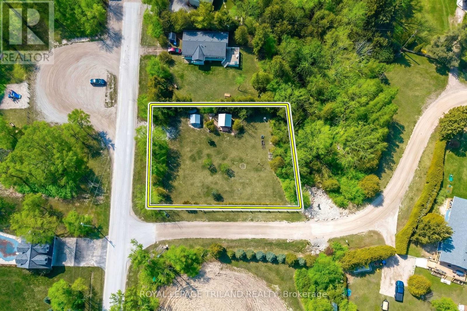33714 Pavilion Road, Bluewater, Ontario  N0M 1G0 - Photo 12 - X13682228
