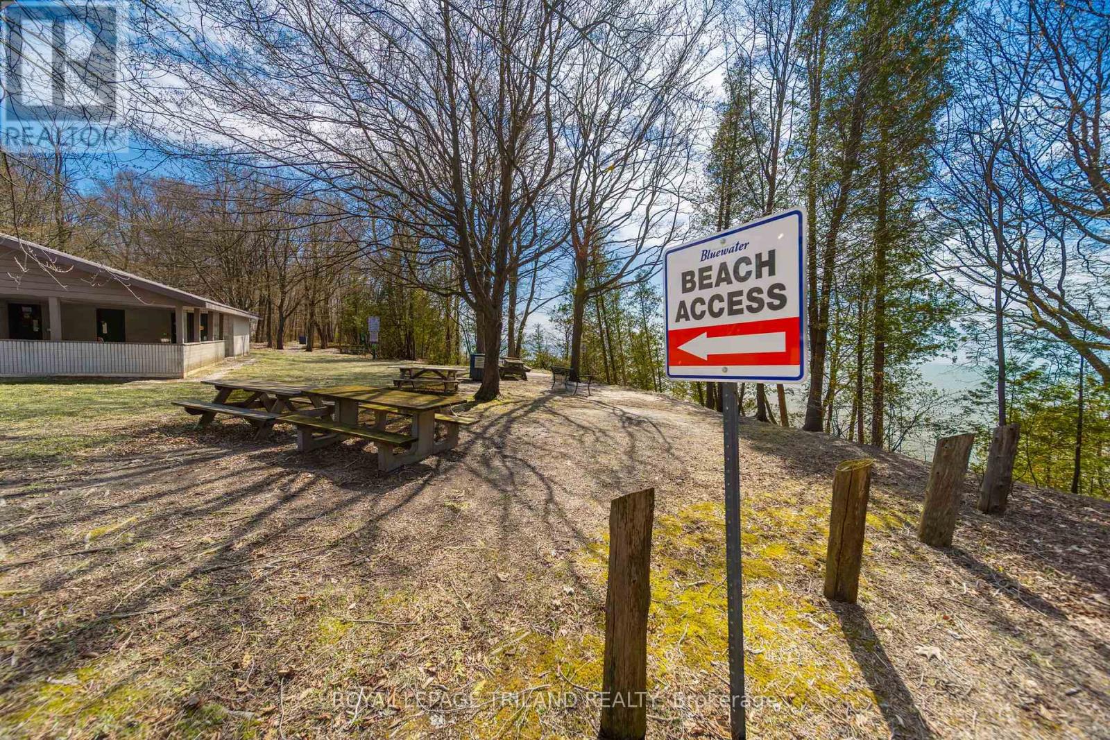 33714 Pavilion Road, Bluewater, Ontario  N0M 1G0 - Photo 5 - X13682228