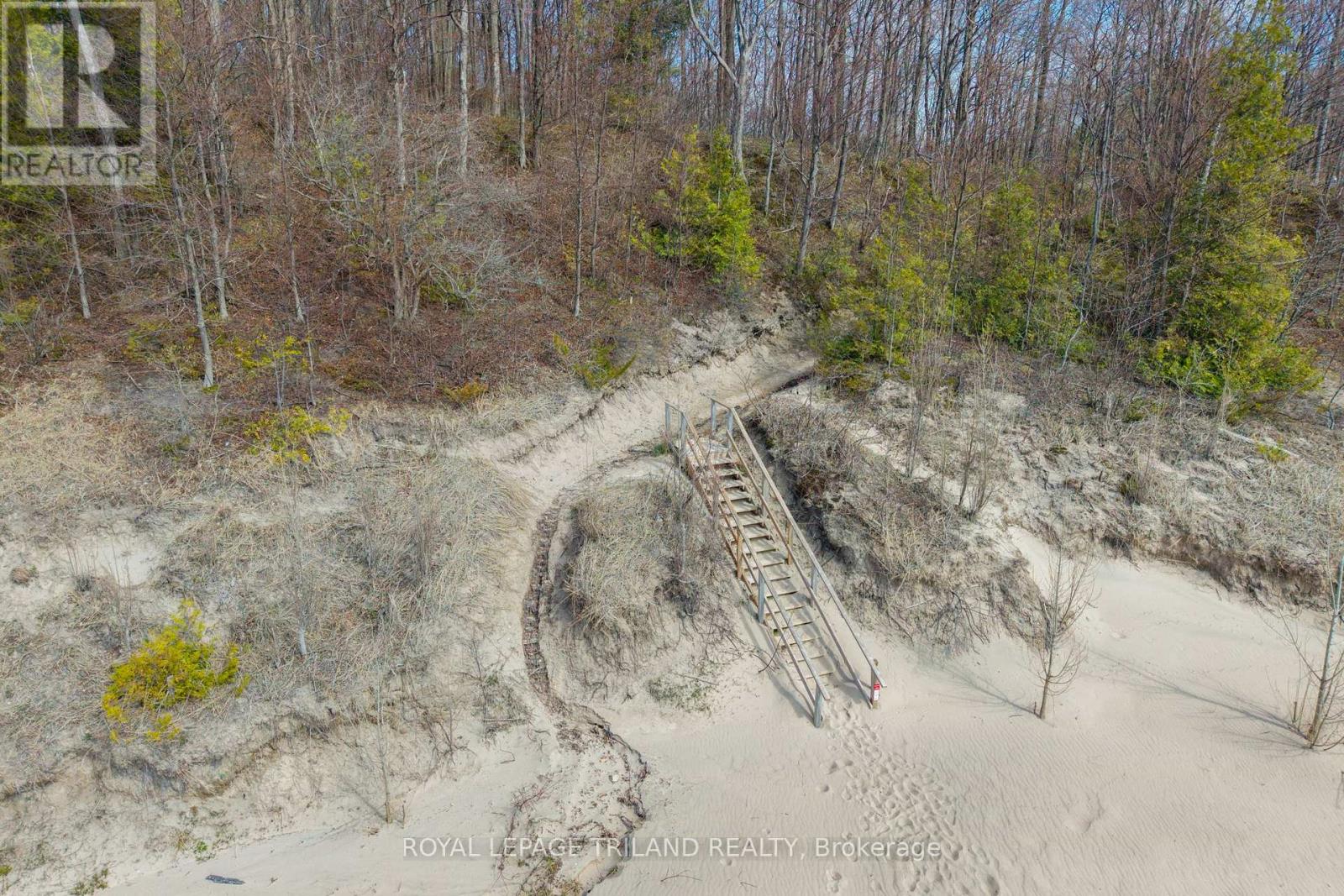 33714 Pavilion Road, Bluewater, Ontario  N0M 1G0 - Photo 6 - X13682228