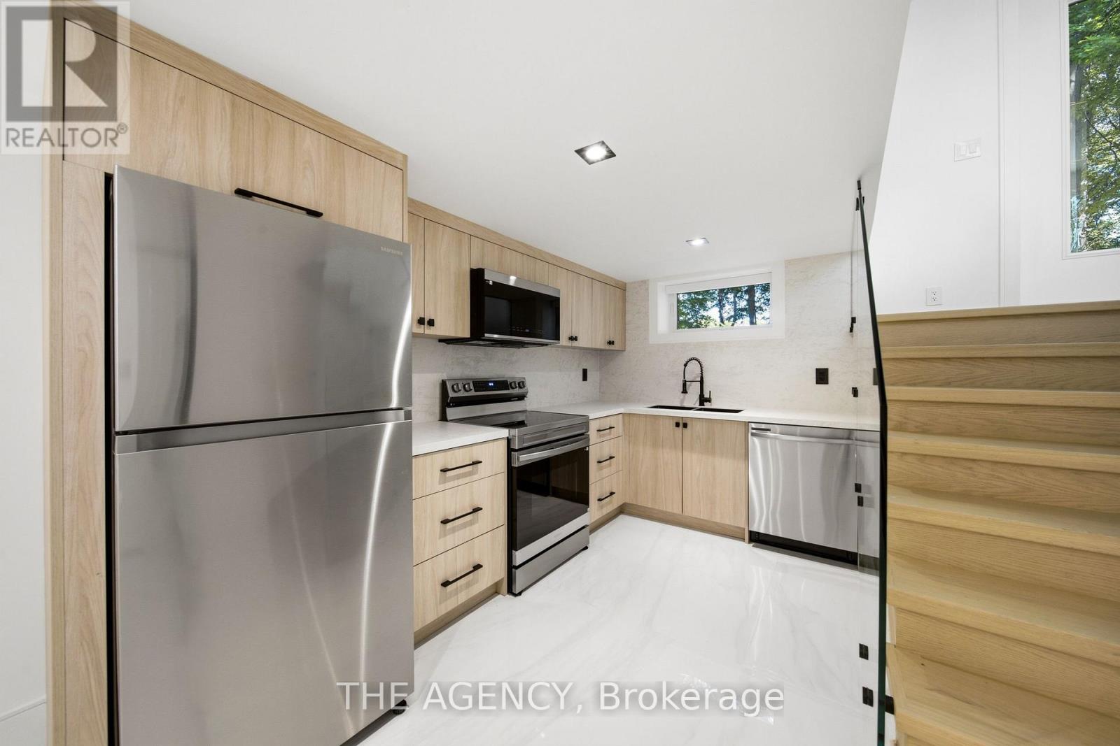 193 Beechwood Crescent, Newmarket, Ontario  L3Y 1W2 - Photo 32 - N13682148