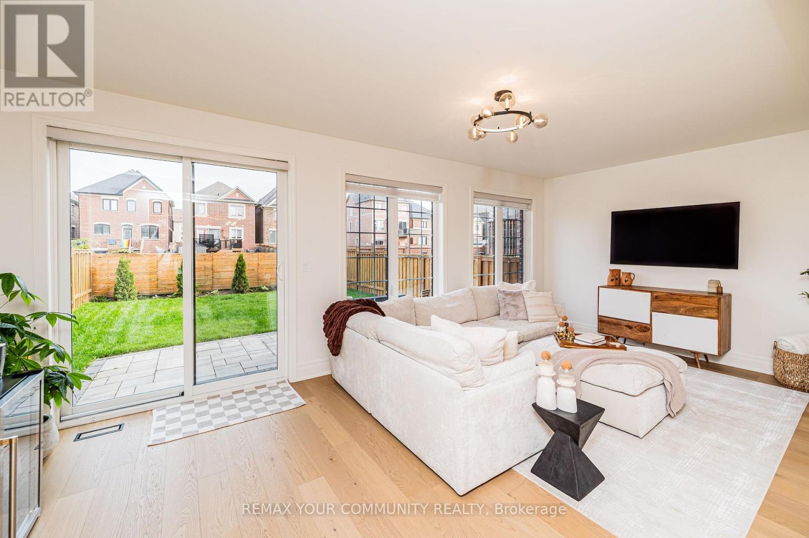 26 Faust Ridge, Vaughan, Ontario  L4H 4T1 - Photo 13 - N13682196
