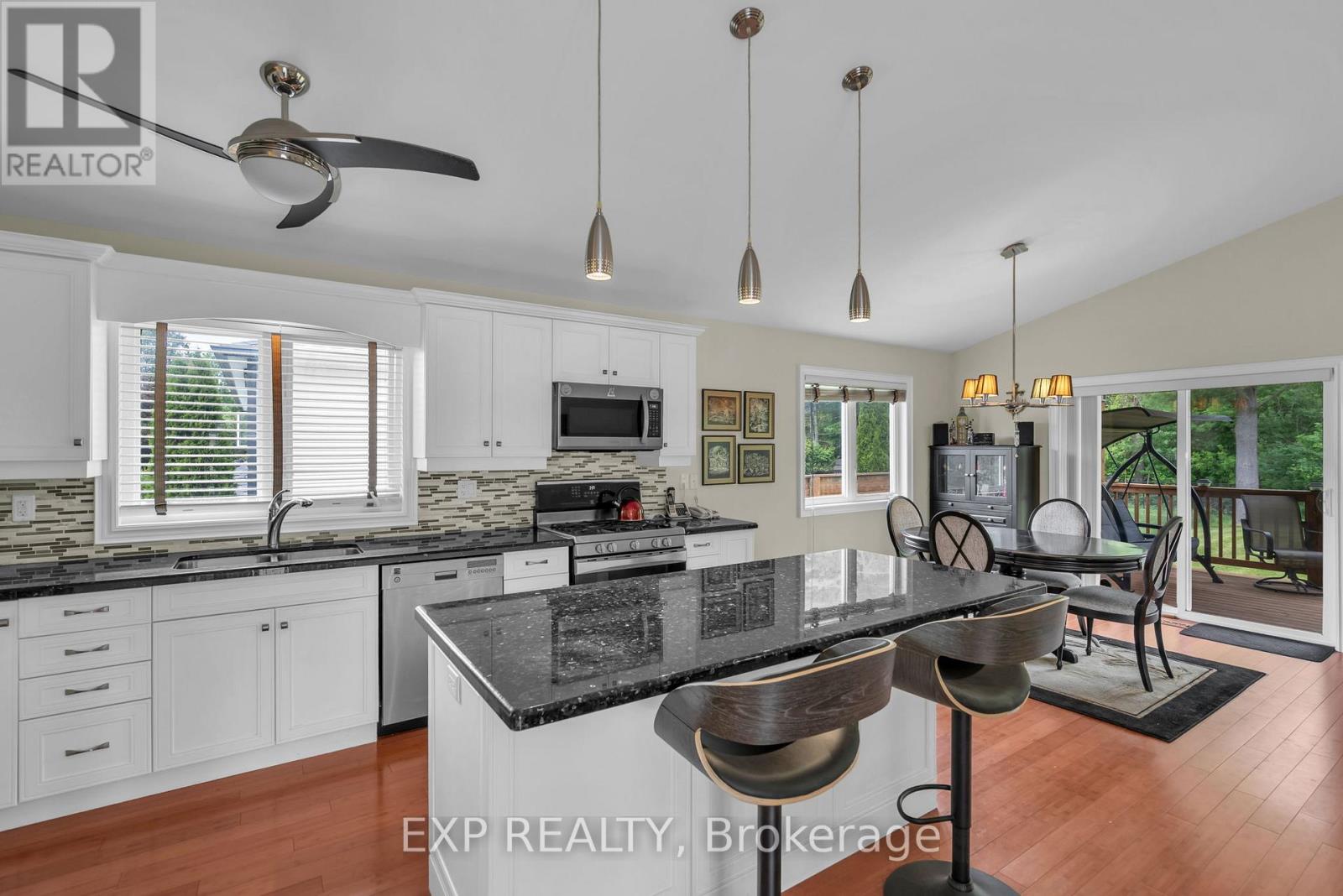 21 Sunnidale Boulevard, Georgina, Ontario  L0E 1L0 - Photo 7 - N13682236