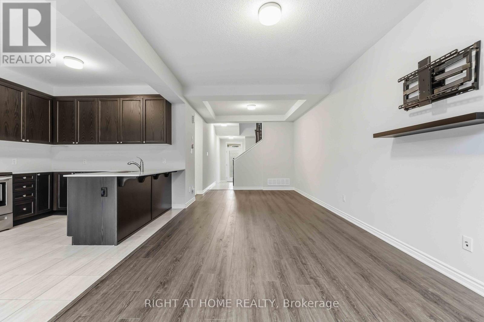 709 Derreen Avenue, Ottawa, Ontario  K2S 2Z2 - Photo 11 - X13682258