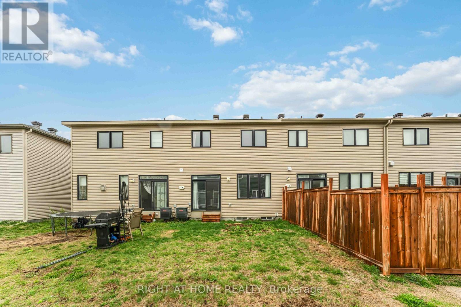 709 Derreen Avenue, Ottawa, Ontario  K2S 2Z2 - Photo 36 - X13682258