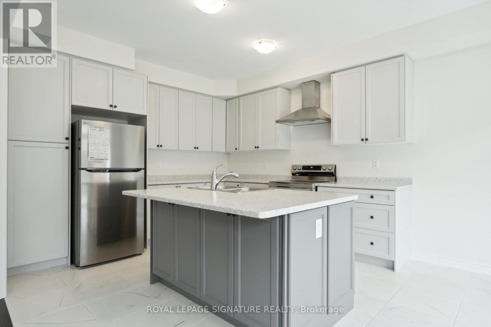 28 TAMWORTH TERRACE, barrie, Ontario