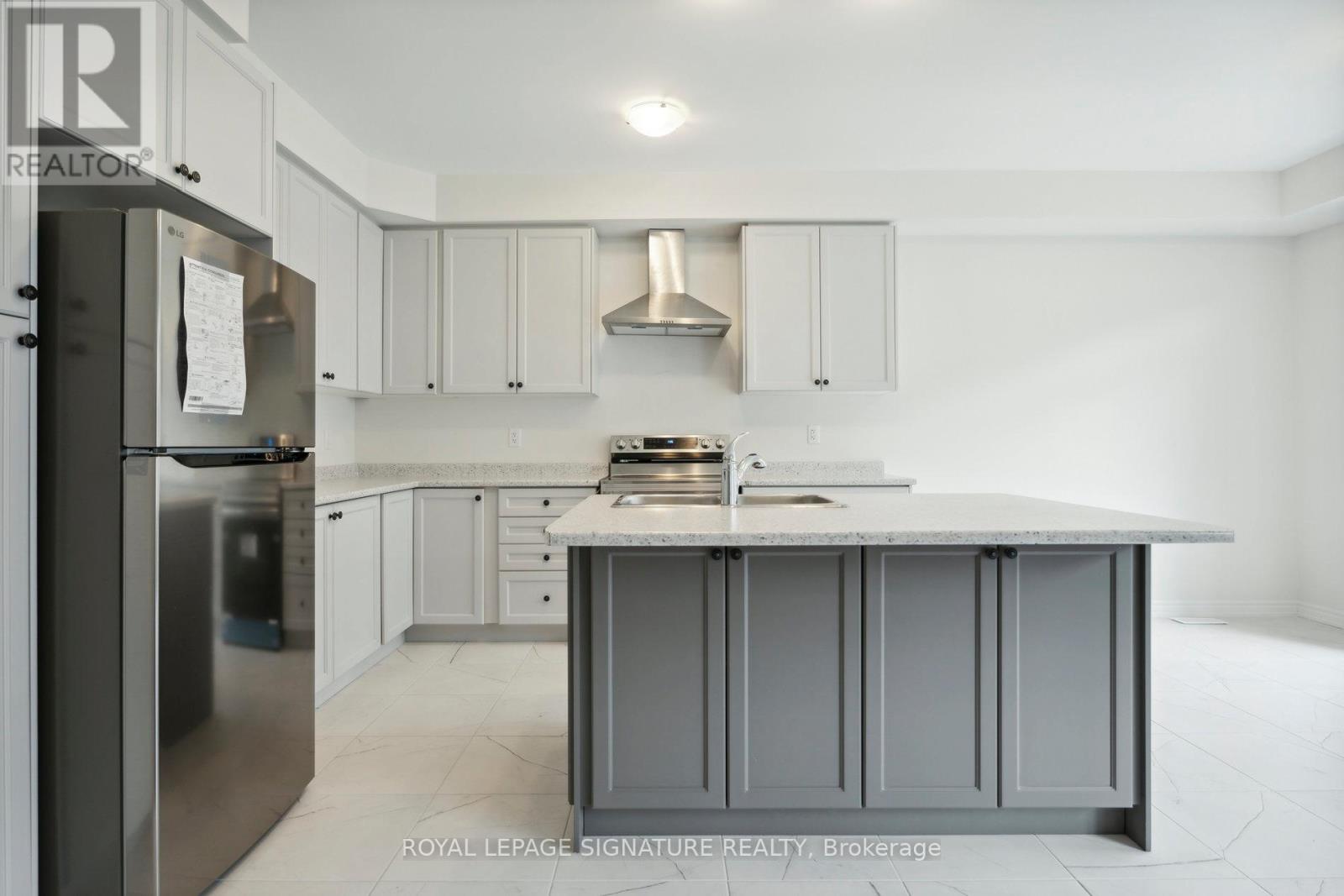 28 Tamworth Terrace, Barrie, Ontario  L9J 0W5 - Photo 16 - S13682234