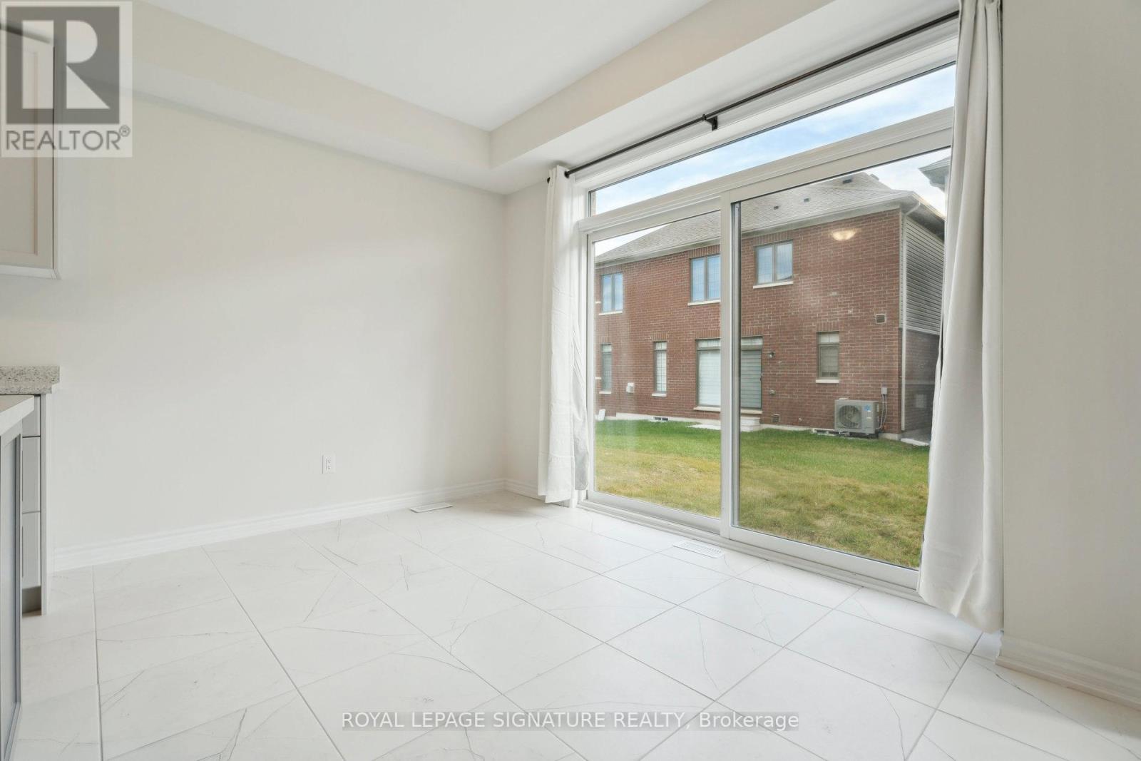 28 Tamworth Terrace, Barrie, Ontario  L9J 0W5 - Photo 17 - S13682234
