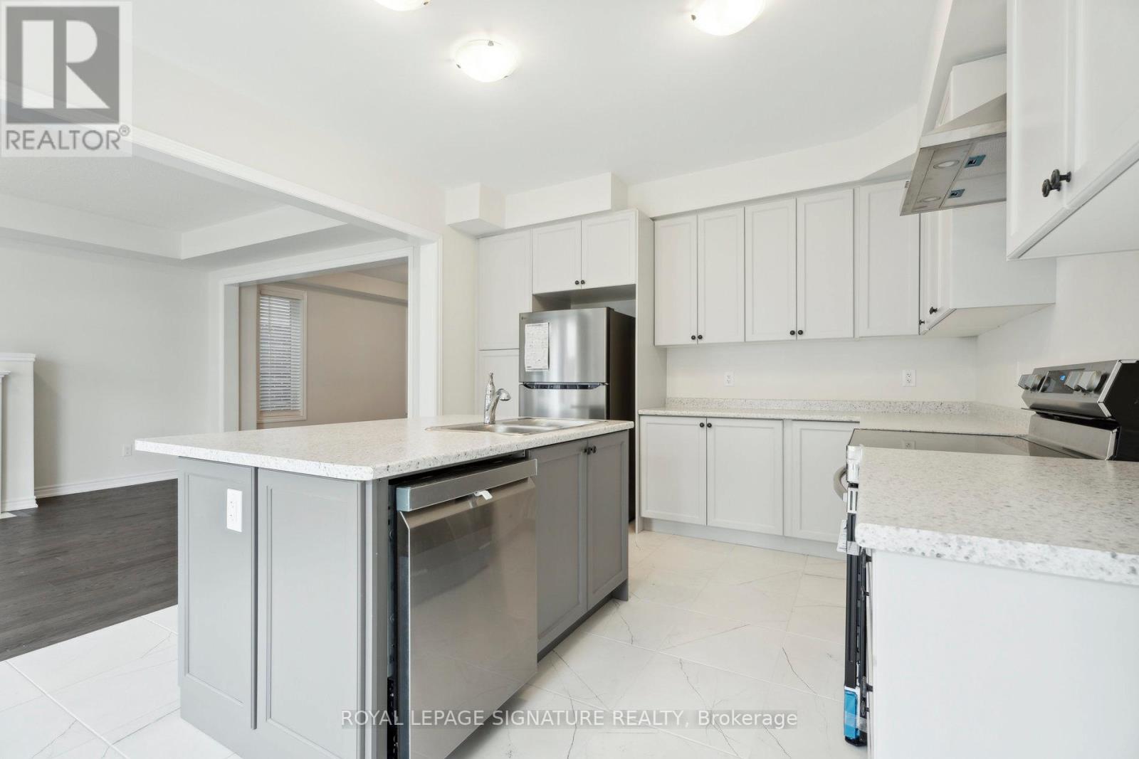 28 Tamworth Terrace, Barrie, Ontario  L9J 0W5 - Photo 18 - S13682234