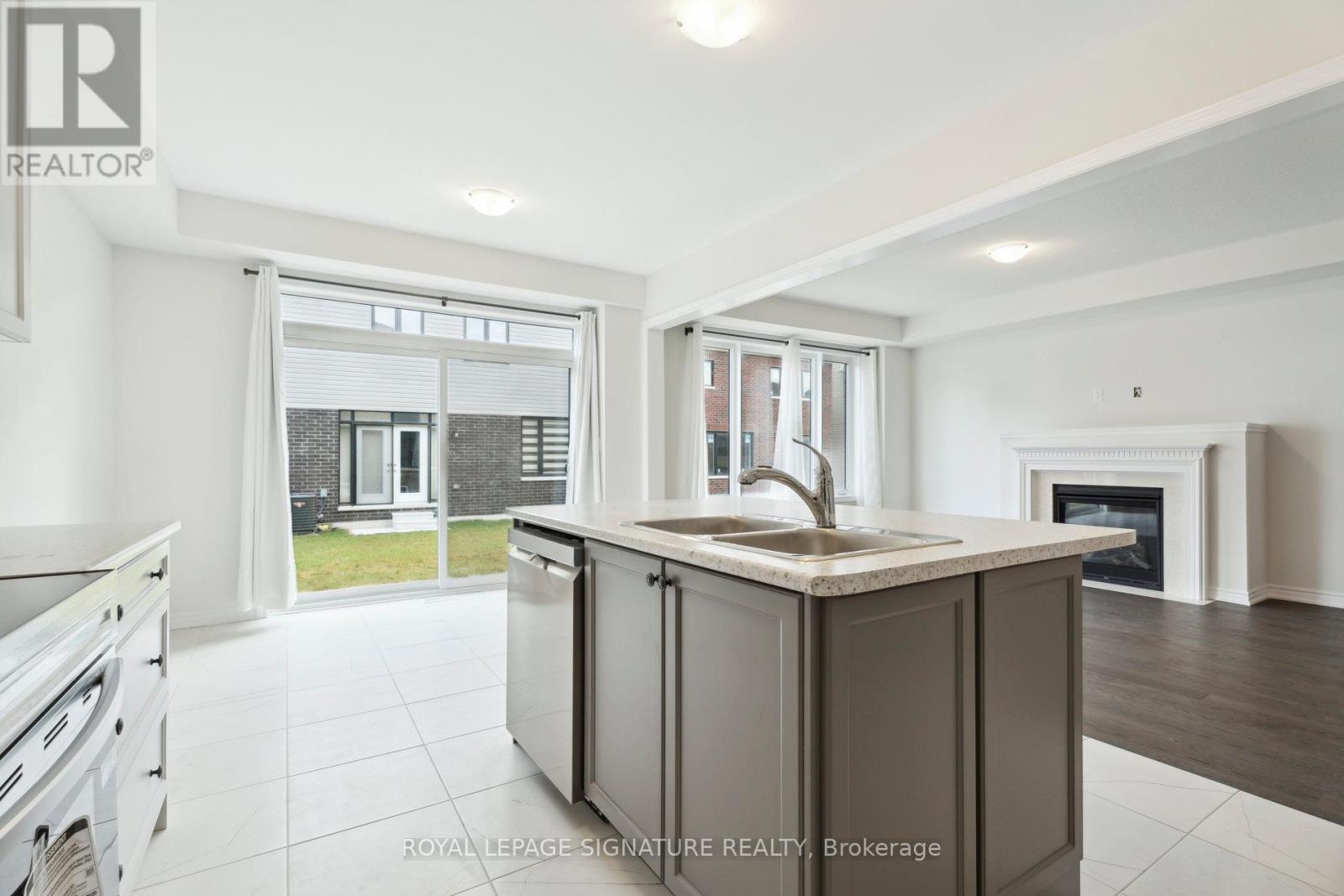 28 Tamworth Terrace, Barrie, Ontario  L9J 0W5 - Photo 19 - S13682234
