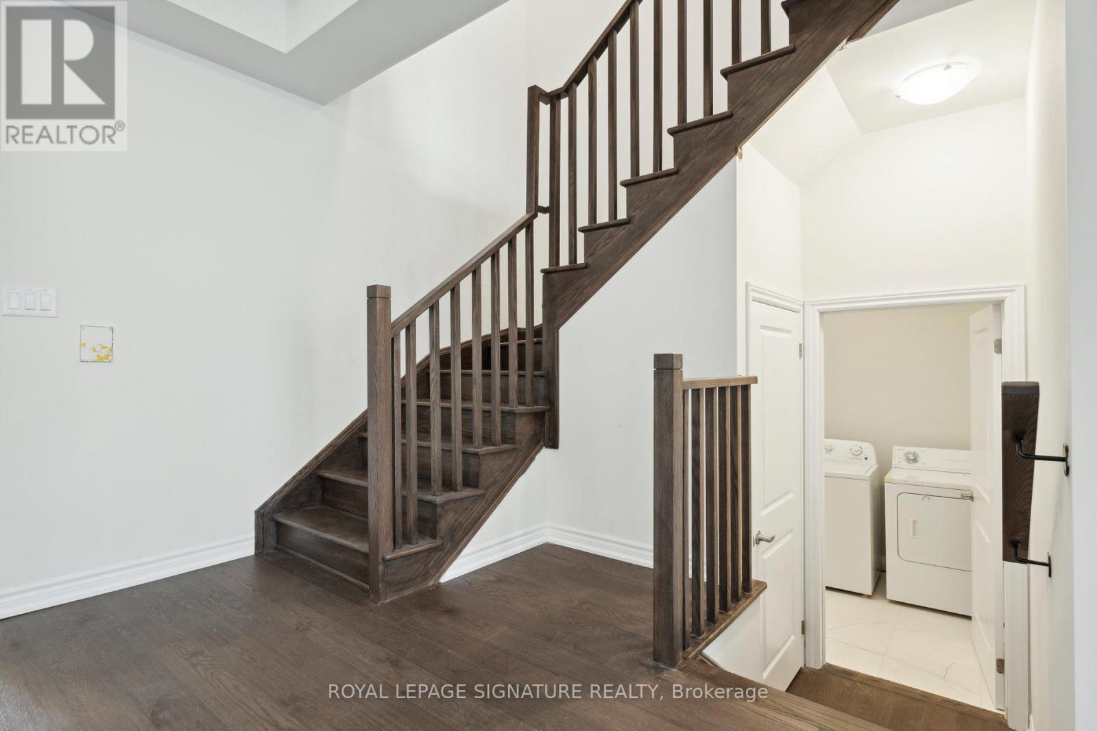 28 Tamworth Terrace, Barrie, Ontario  L9J 0W5 - Photo 7 - S13682234