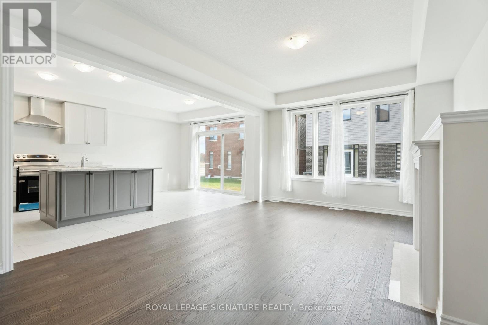 28 Tamworth Terrace, Barrie, Ontario  L9J 0W5 - Photo 9 - S13682234