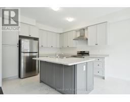 28 TAMWORTH TERRACE, Barrie, Ontario