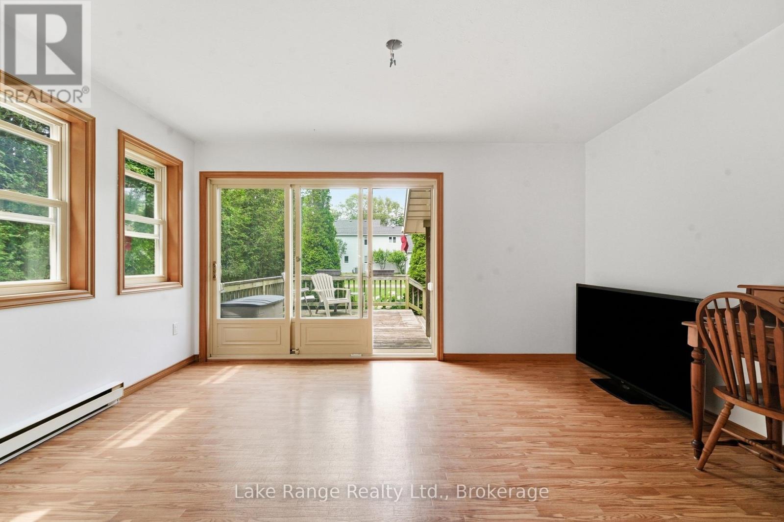 311 Maple Street, Huron-Kinloss, Ontario  N0G 2R0 - Photo 10 - X13577580