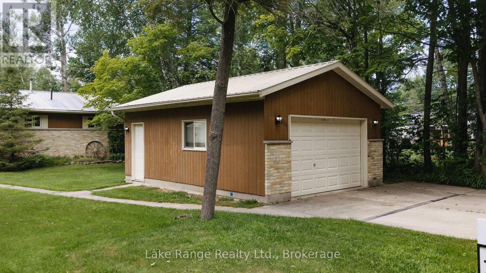 311 Maple Street, Huron-Kinloss, Ontario  N0G 2R0 - Photo 3 - X13577580