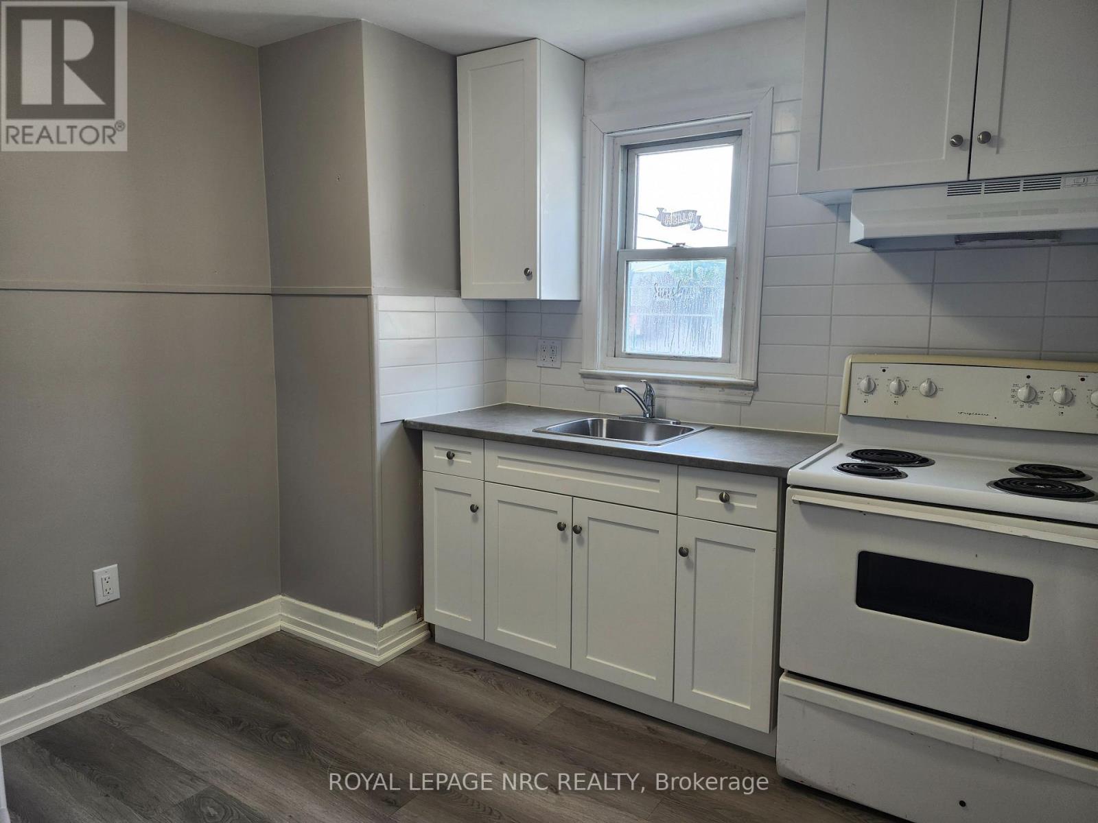 1 - 476 East Main Street, Welland, Ontario  L3B 3X6 - Photo 5 - X13682120