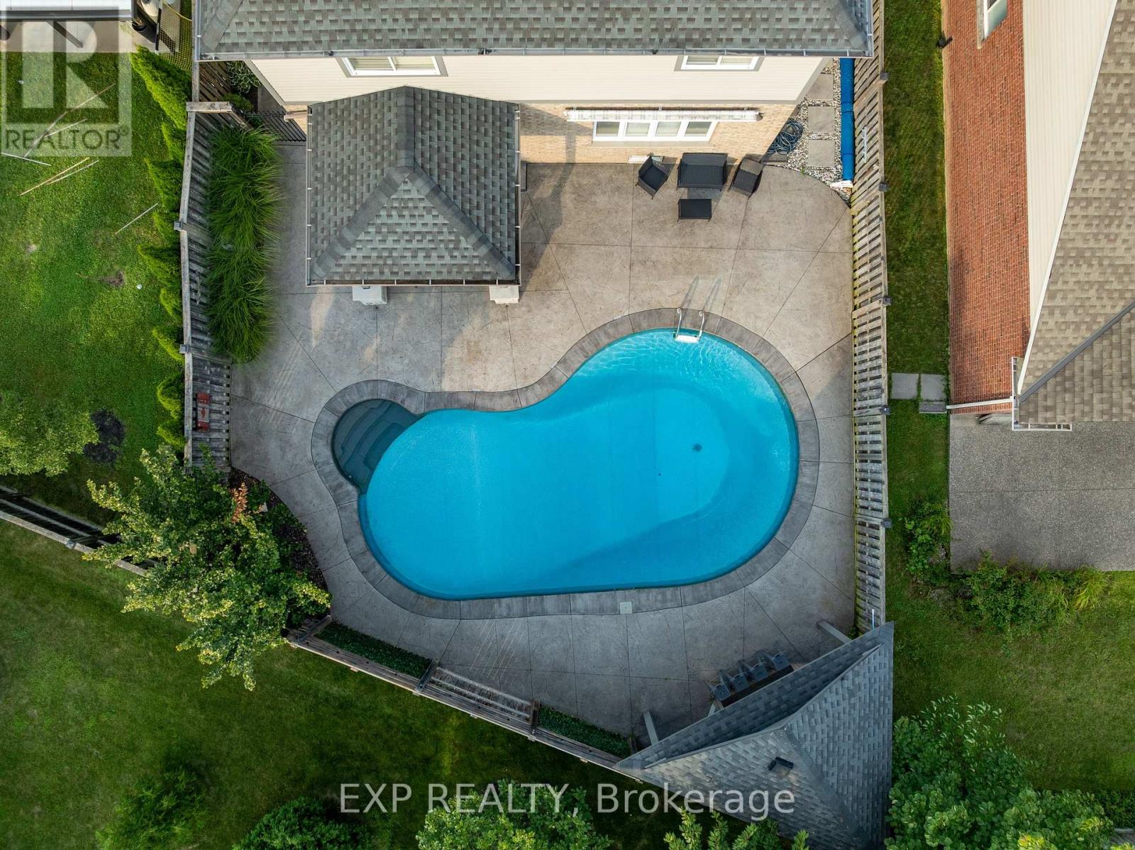 5783 Jake Crescent, Niagara Falls, Ontario  L2H 0G3 - Photo 2 - X13682154