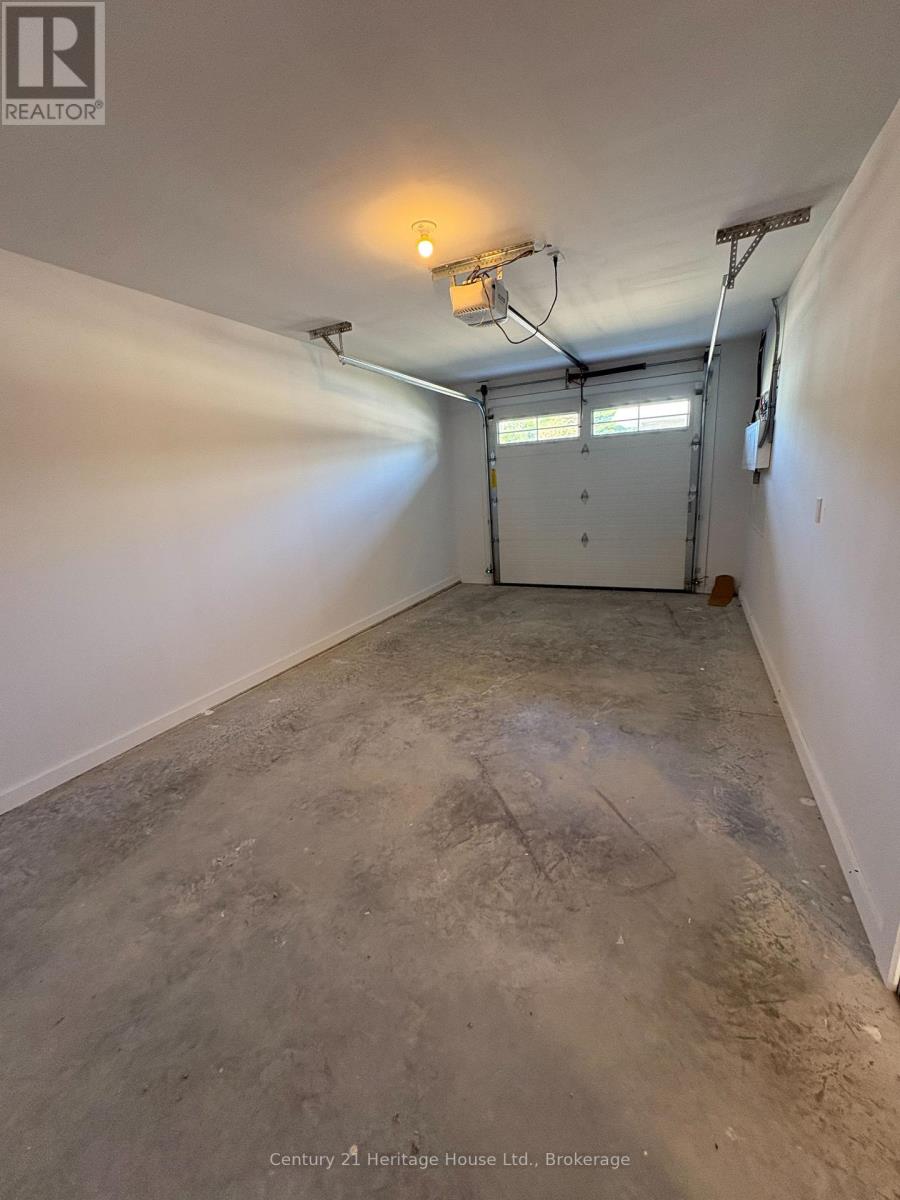 323 Arthur Street, Wellington North, Ontario  N0G 2L3 - Photo 14 - X12593986