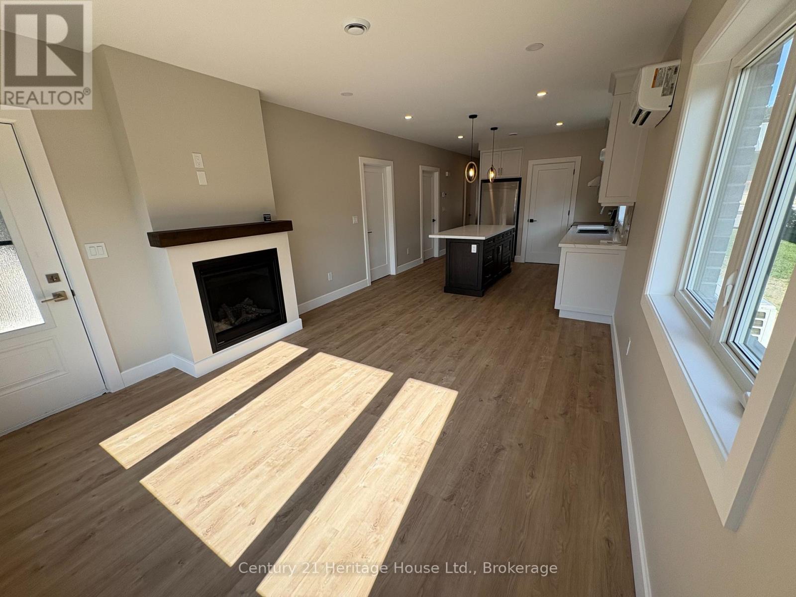 323 Arthur Street, Wellington North, Ontario  N0G 2L3 - Photo 7 - X12593986