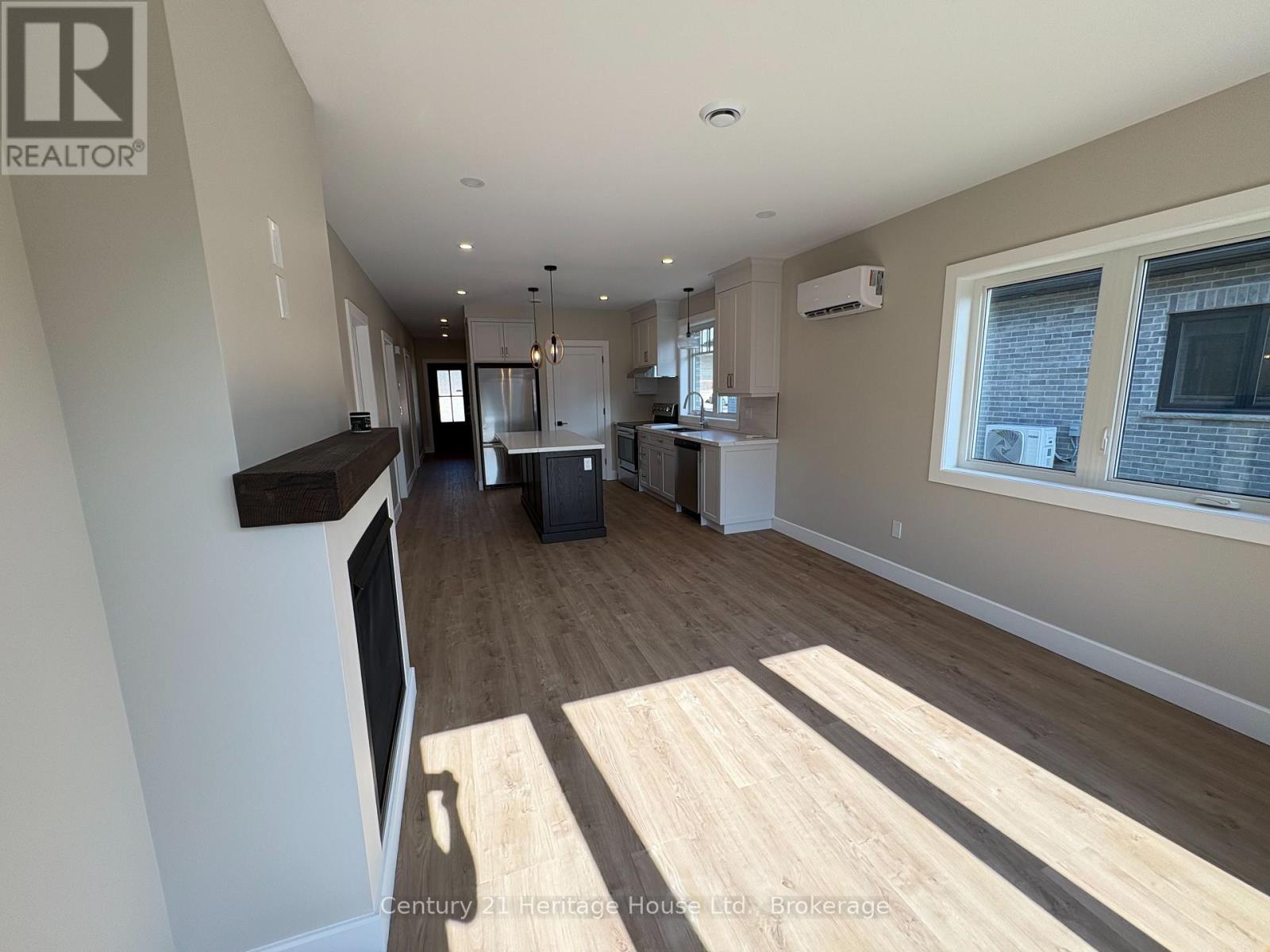 323 Arthur Street, Wellington North, Ontario  N0G 2L3 - Photo 6 - X12593986