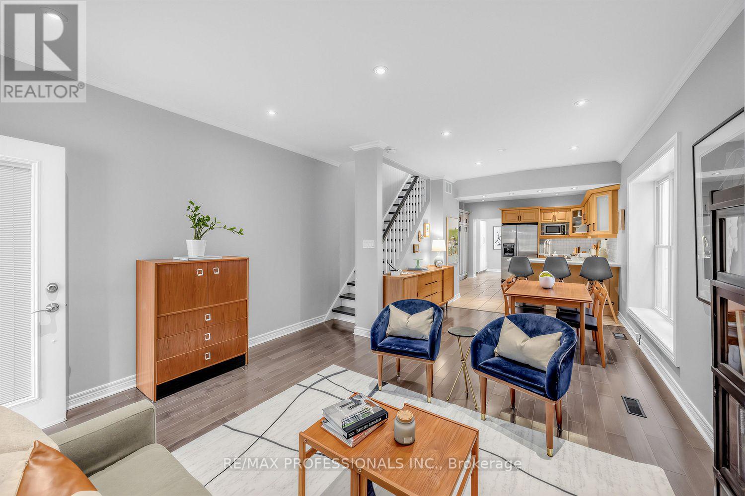 3 Blakley Avenue, Toronto, Ontario  M6N 3Y4 - Photo 8 - W13681644
