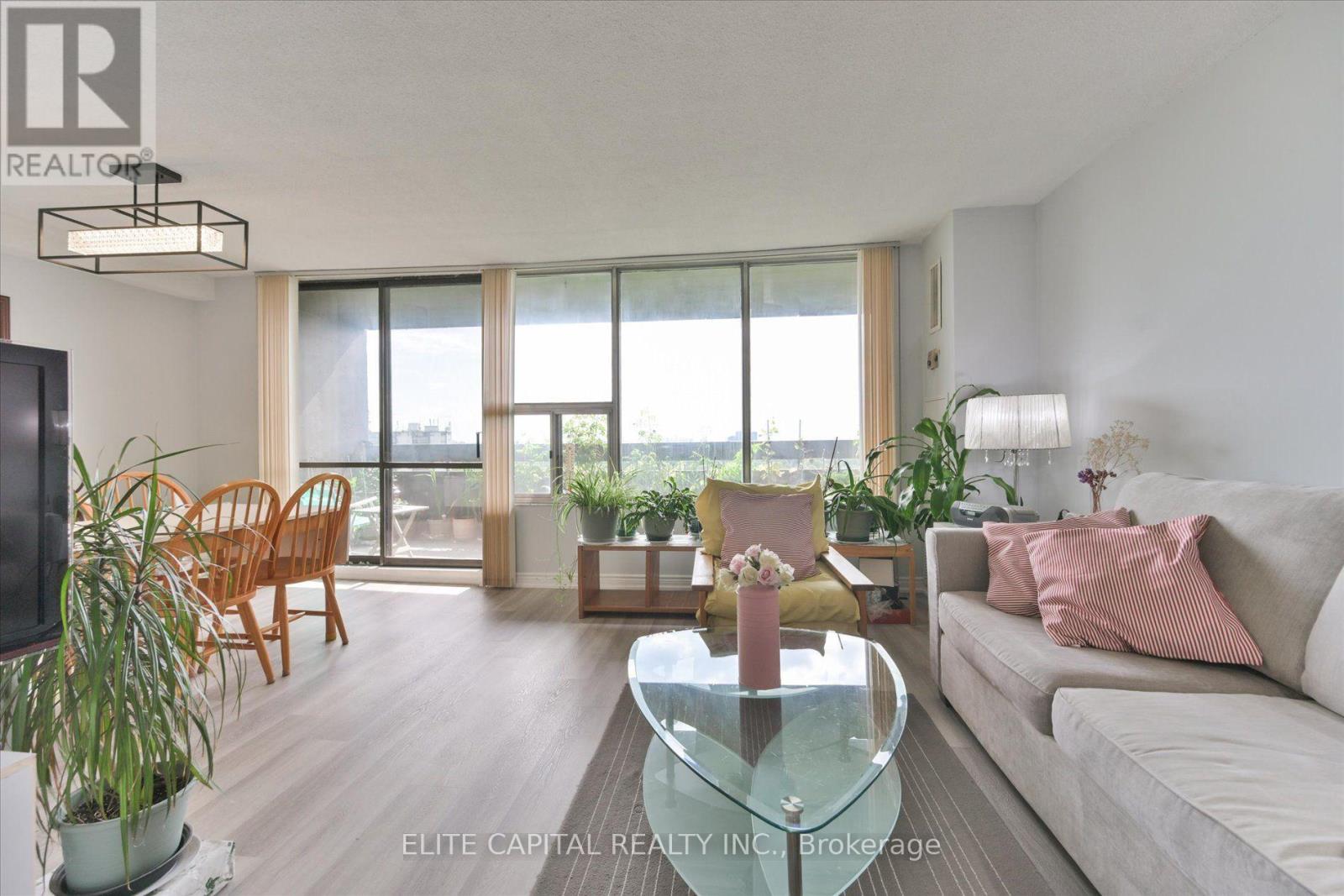 #1710 - 11 Wincott Drive, Toronto, Ontario  M9R 2R9 - Photo 10 - W13682146