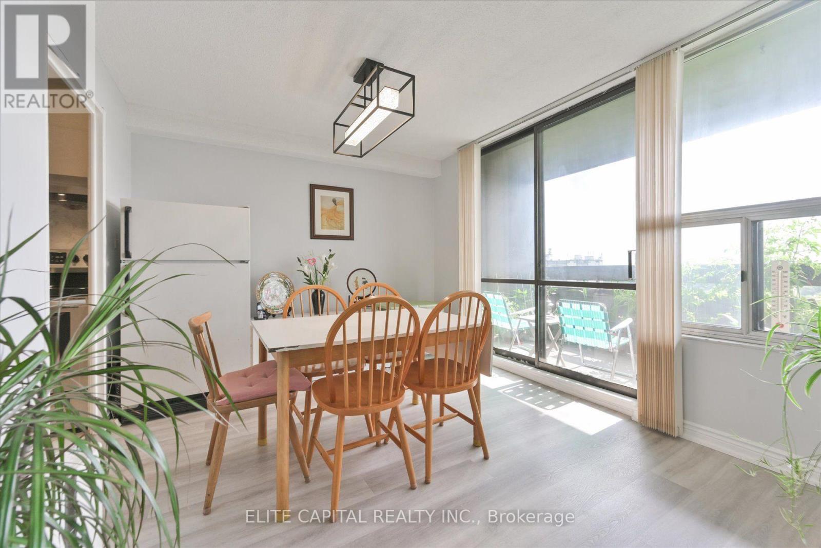 #1710 - 11 Wincott Drive, Toronto, Ontario  M9R 2R9 - Photo 13 - W13682146