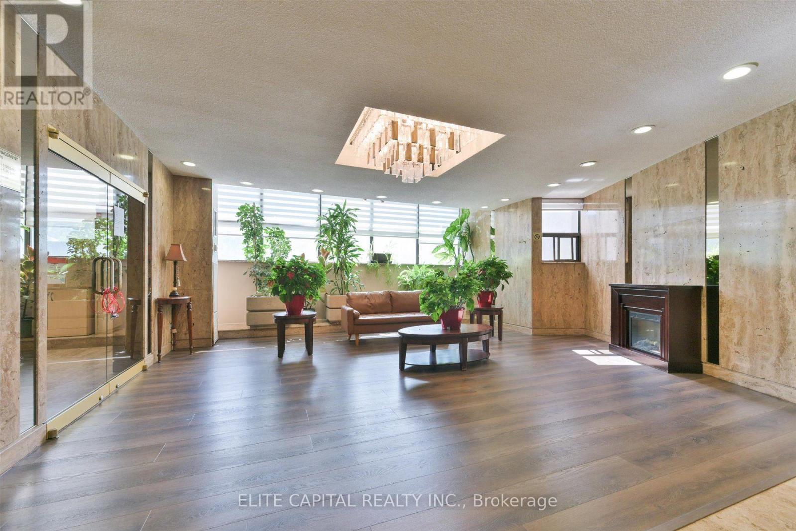 #1710 - 11 Wincott Drive, Toronto, Ontario  M9R 2R9 - Photo 2 - W13682146