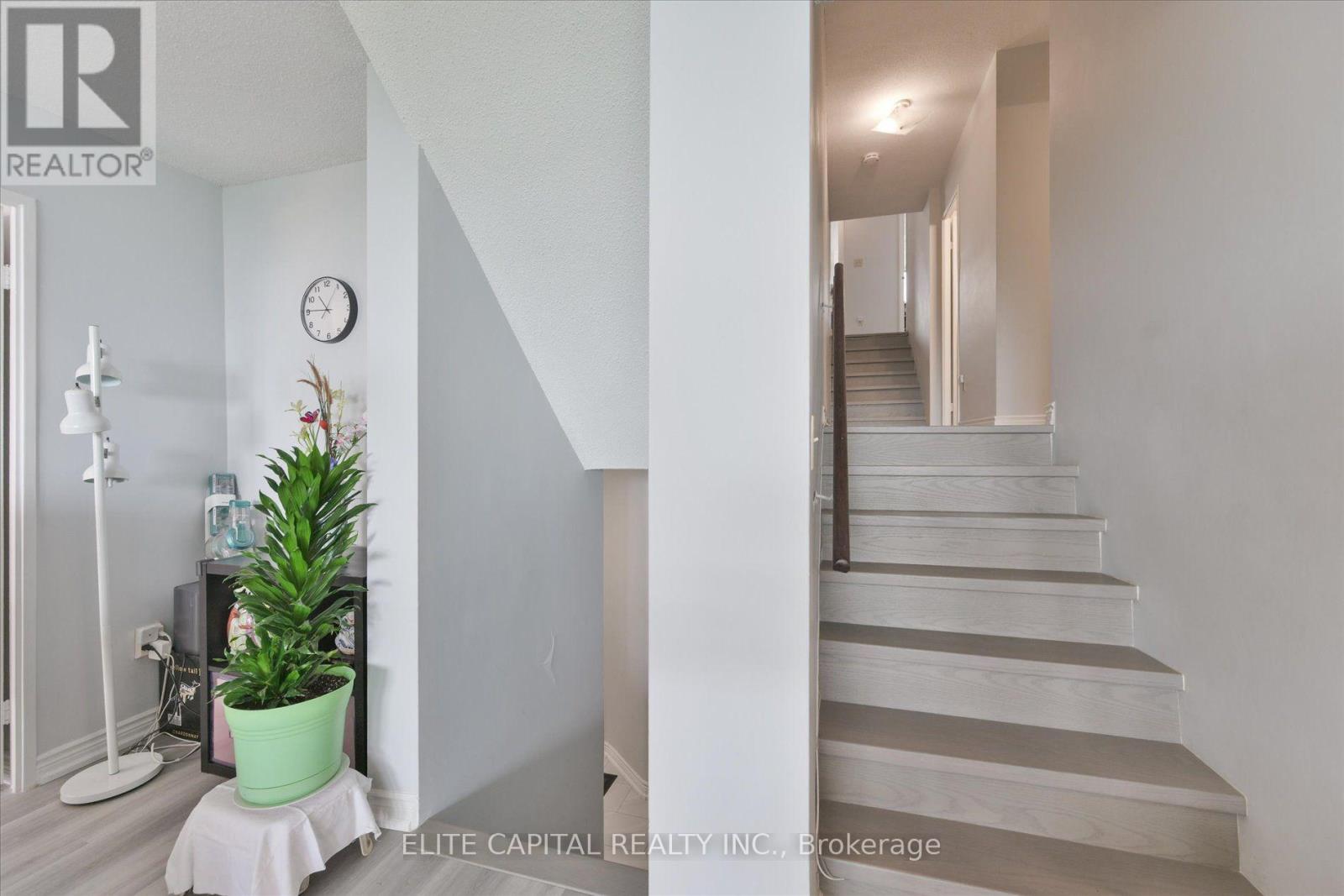 #1710 - 11 Wincott Drive, Toronto, Ontario  M9R 2R9 - Photo 21 - W13682146