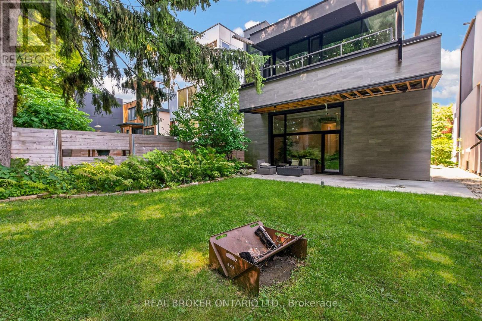 90a South Kingsway Way, Toronto, Ontario  M6S 3T3 - Photo 26 - W13682162