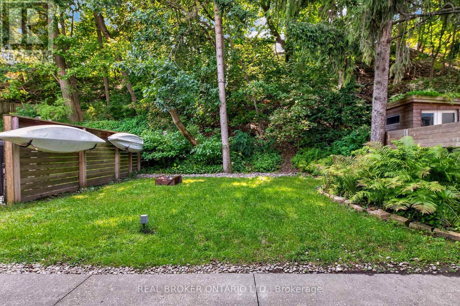 90a South Kingsway Way, Toronto, Ontario  M6S 3T3 - Photo 29 - W13682162