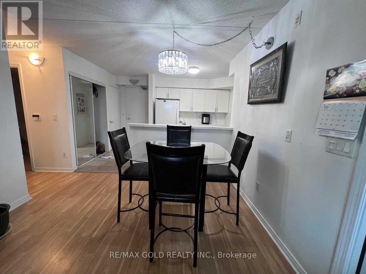 213 - 25 Via Rosedale Way, Brampton, Ontario  L6R 3J8 - Photo 4 - W13682238