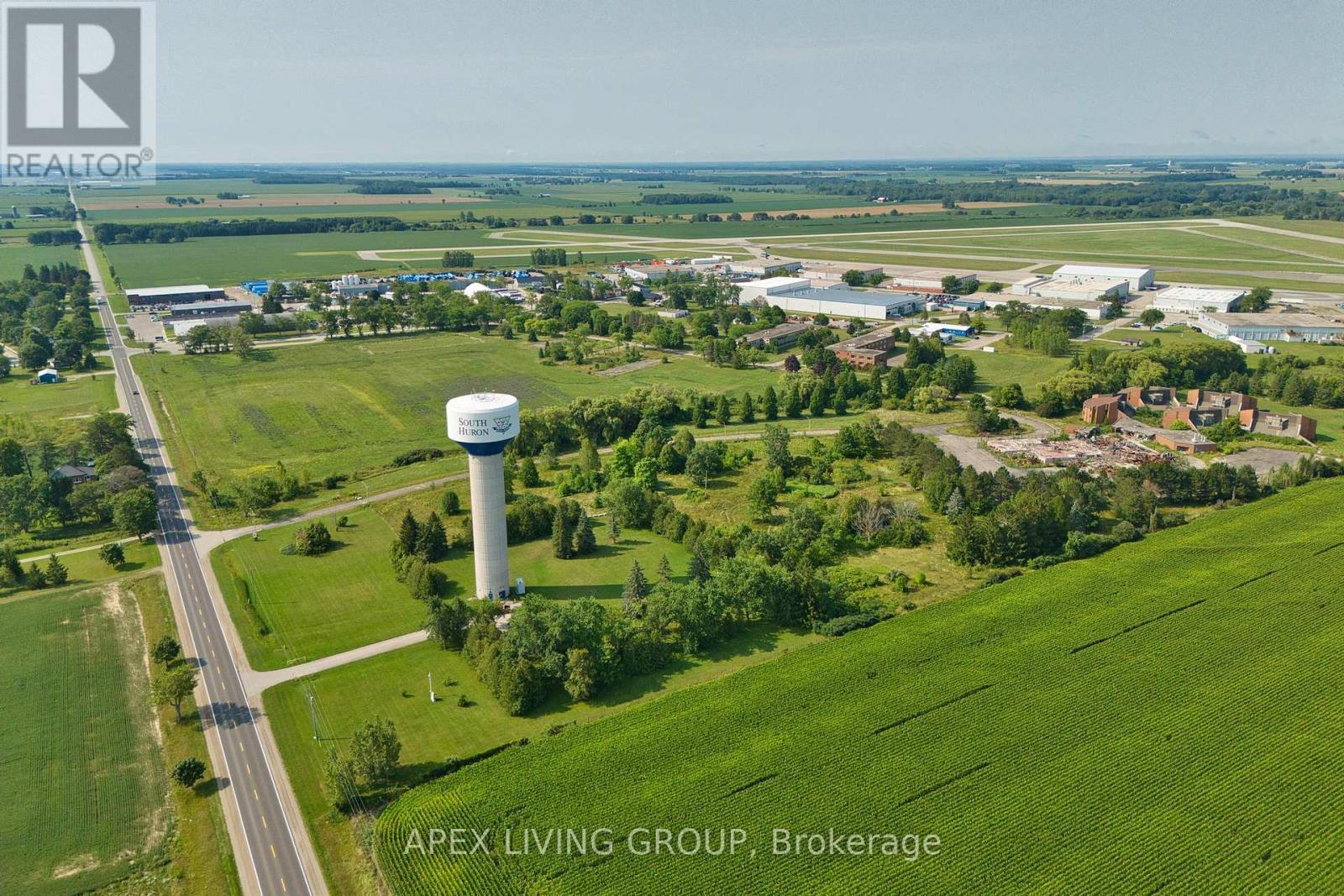424 Quebec Avenue, South Huron, Ontario  N0M 1Y0 - Photo 5 - X13682186