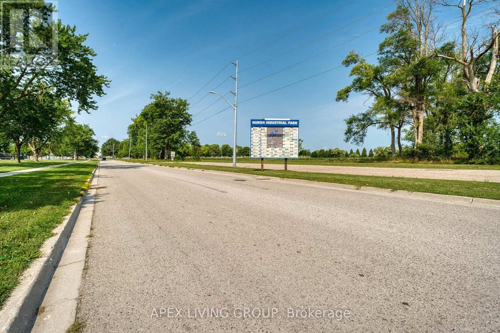 424 Quebec Avenue, South Huron, Ontario  N0M 1Y0 - Photo 6 - X13682186