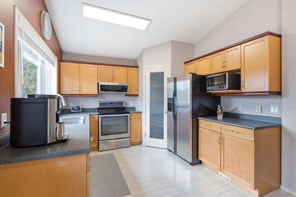 76 Golden Eagle Drive, Winnipeg, Manitoba  R2K 4L9 - Photo 10 - 202620575